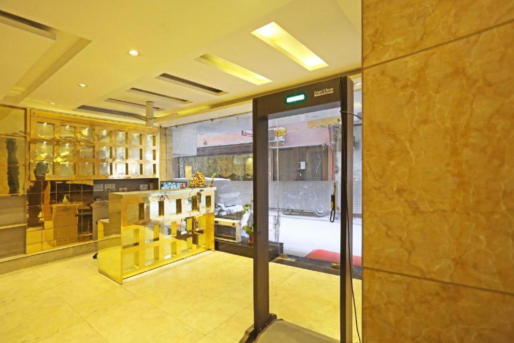 Hotel Urban Luxury New Delhi Exterior photo