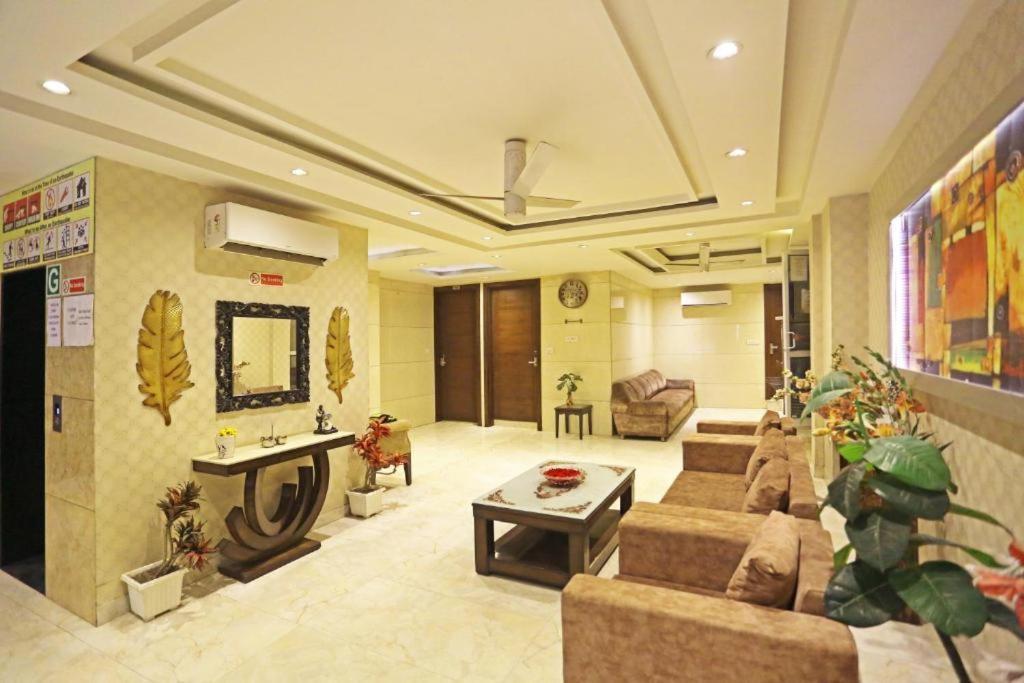 Hotel Urban Luxury New Delhi Exterior photo