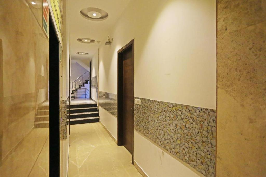 Hotel Urban Luxury New Delhi Exterior photo
